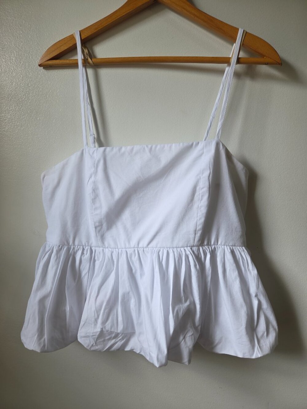 LIKE NEW JAPNA WHITE COTTON SMOCKED BALLOON TANK TOP SIZE L